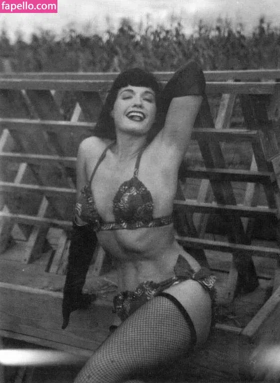 Bettie Page Onlyfans Photo Gallery 