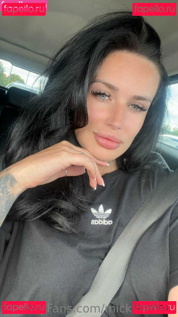 mickidaniels / sihing_micky_daniels Onlyfans Photo Gallery 