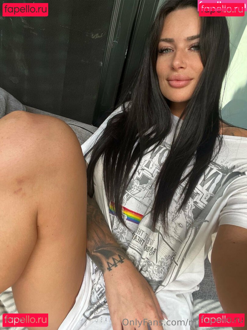 mickidaniels / sihing_micky_daniels Onlyfans Photo Gallery 