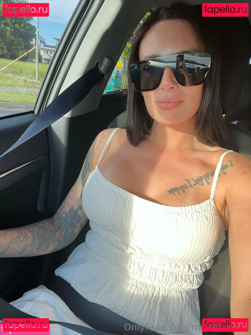 mickidaniels / sihing_micky_daniels Onlyfans Photo Gallery 