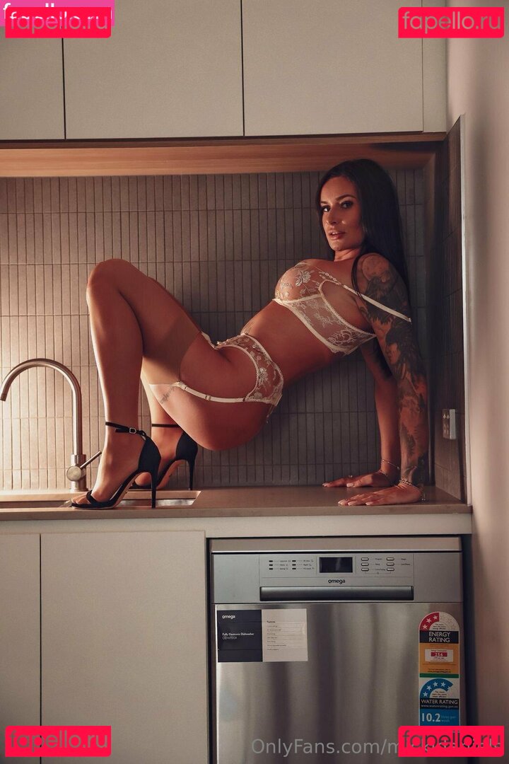 mickidaniels / sihing_micky_daniels Onlyfans Photo Gallery 