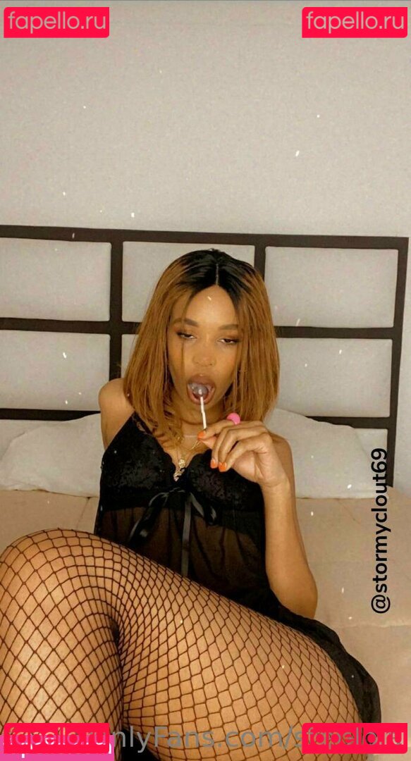 stellar_paris_ / steplola Onlyfans Photo Gallery 