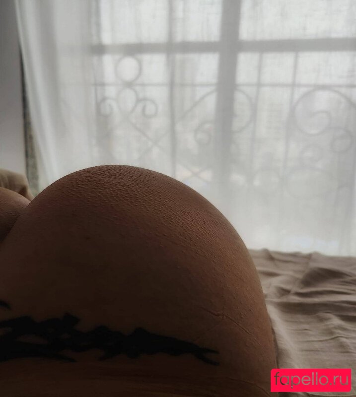 Olly Esse / ollyesse Nude Onlyfans Photo 14