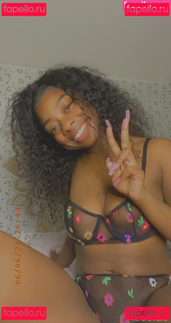 Realplaygirl / realplaygirlll Onlyfans Photo Gallery 