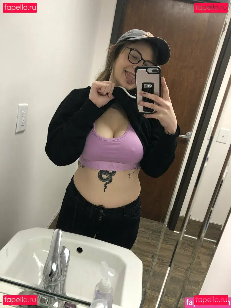 lucyshilohcam Onlyfans Photo Gallery 