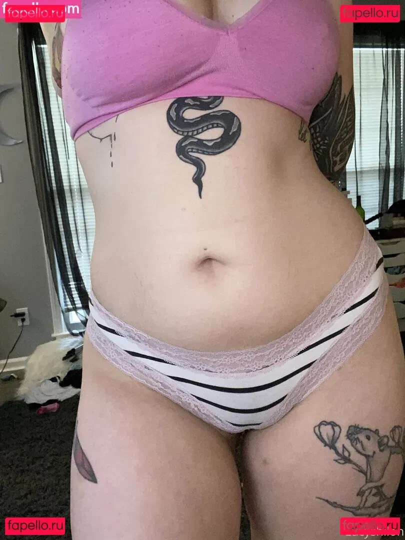 lucyshilohcam Onlyfans Photo Gallery 