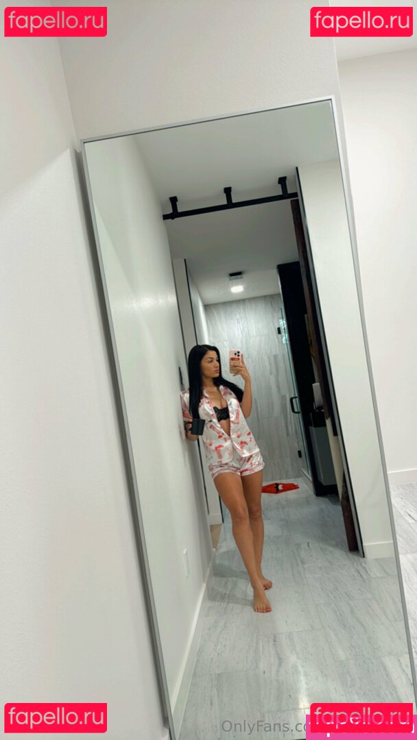 Myabernal / miabernalb Onlyfans Photo Gallery 