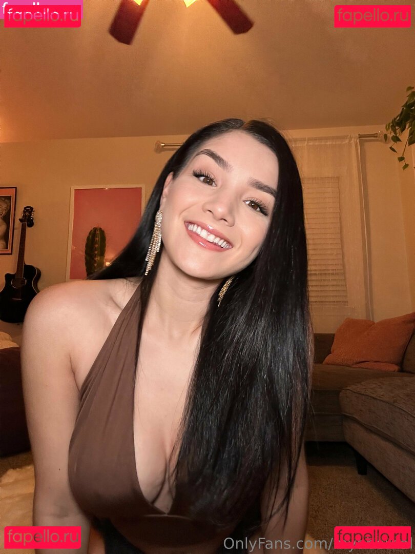 Myabernal / miabernalb Onlyfans Photo Gallery 