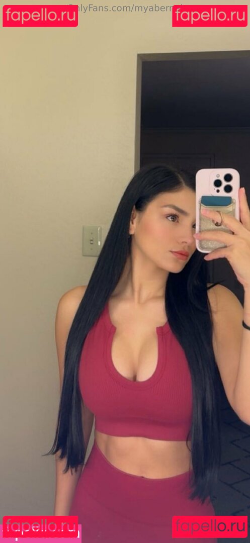 Myabernal / miabernalb Onlyfans Photo Gallery 