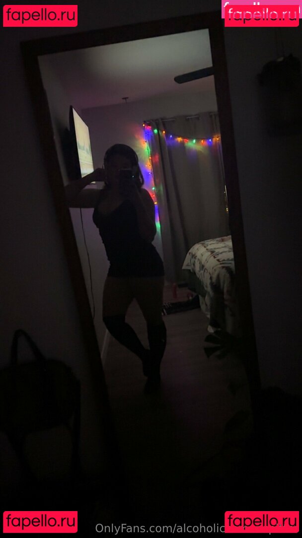 alcoholicsemenspitter Nude Onlyfans Photo 18
