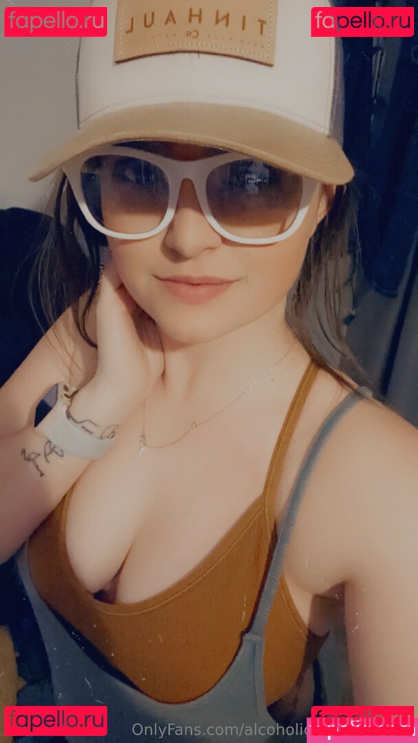 alcoholicsemenspitter Nude Onlyfans Photo 9