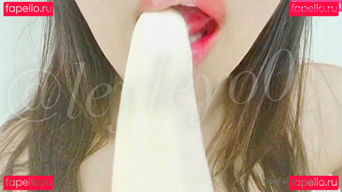 leyleyo0 / れい Onlyfans Photo Gallery 