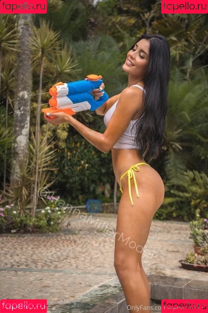 Hanna Miller Onlyfans Photo Gallery 