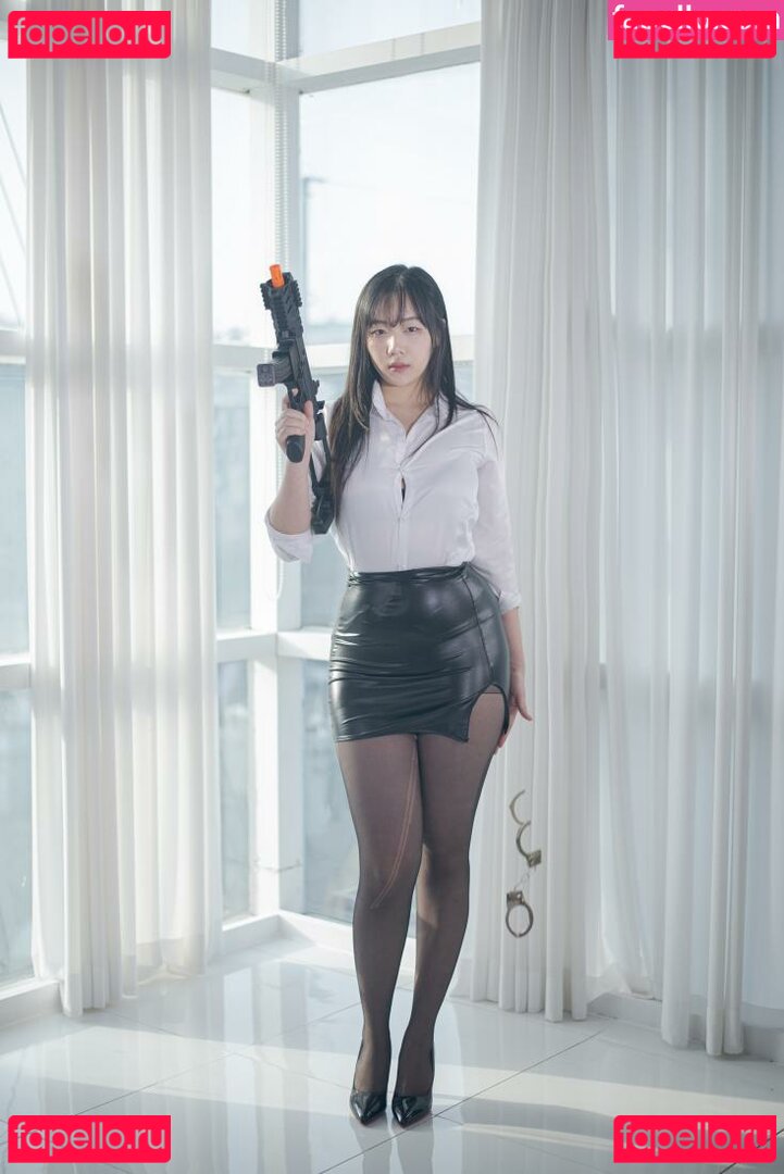 Paula Bulczynska / SPRING STUDIO 봄 / kpop.studio.bom / studiobom / treysphotostudio Onlyfans Photo Gallery 