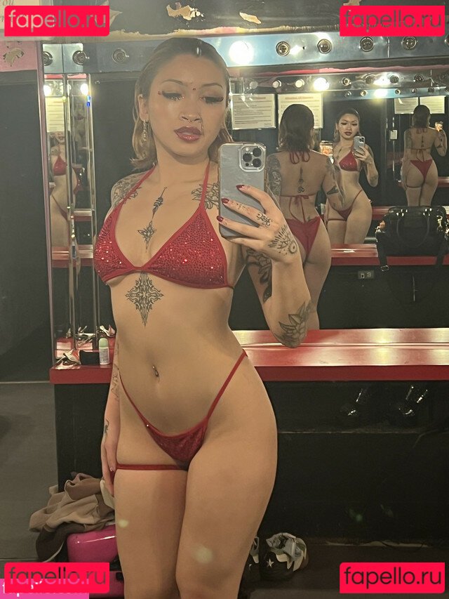 VenusMatrix / matrixmika Onlyfans Photo Gallery 