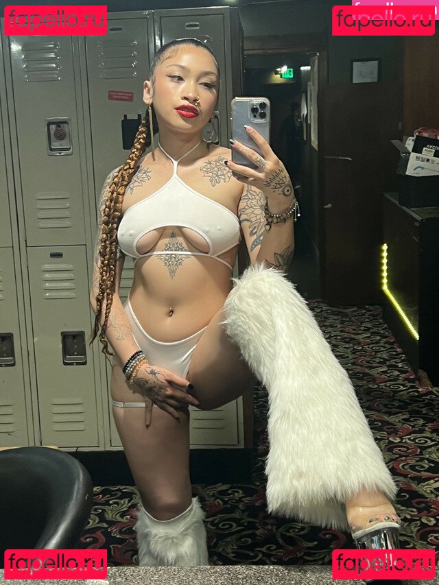 VenusMatrix / matrixmika Onlyfans Photo Gallery 