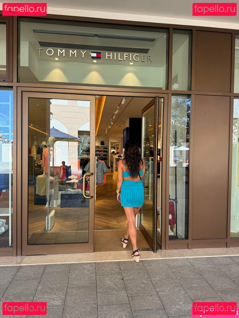 izzabelle1 / izzabelle_co Onlyfans Photo Gallery 