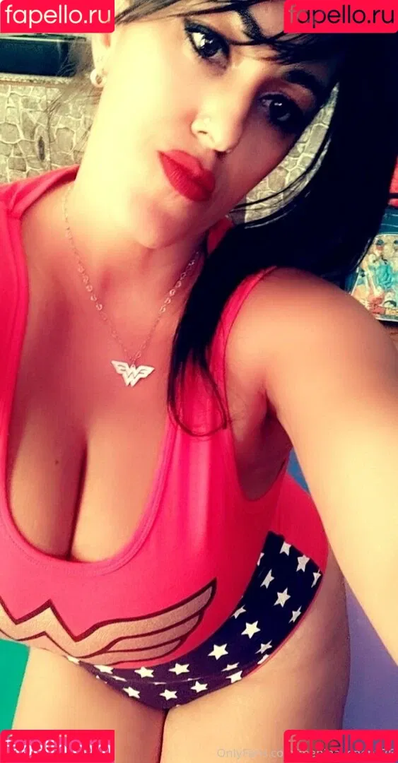 meninaveneno75 Onlyfans Photo Gallery 