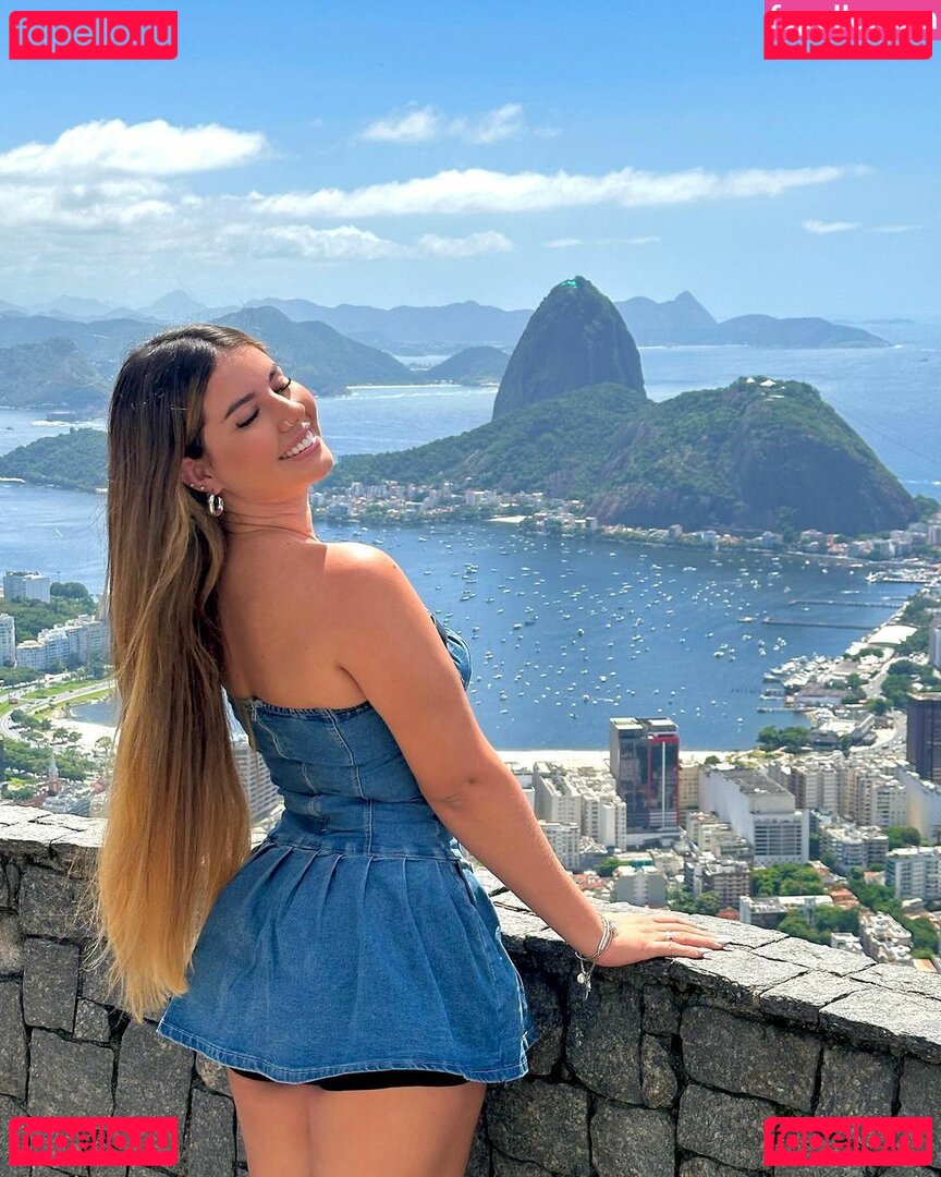 Carla Evellyn / icarlaevellyn Onlyfans Photo Gallery 