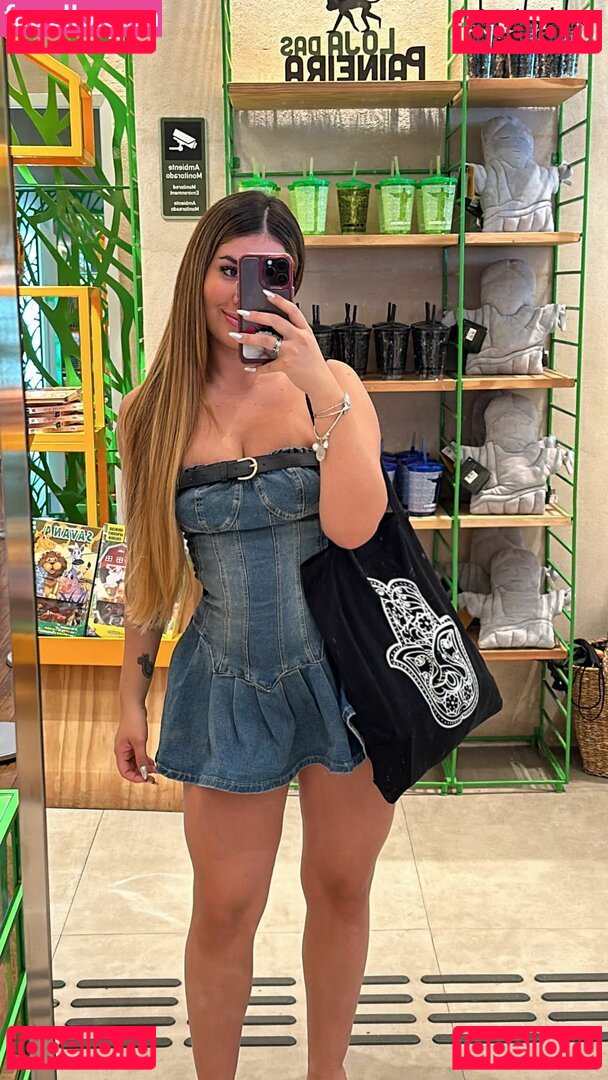 Carla Evellyn / icarlaevellyn Onlyfans Photo Gallery 