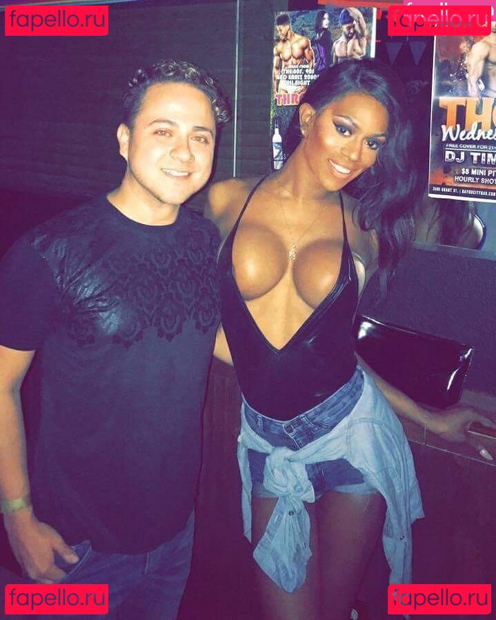 Mya Badd / aye_slimb3auty / myabadd / myabadd89 Onlyfans Photo Gallery 