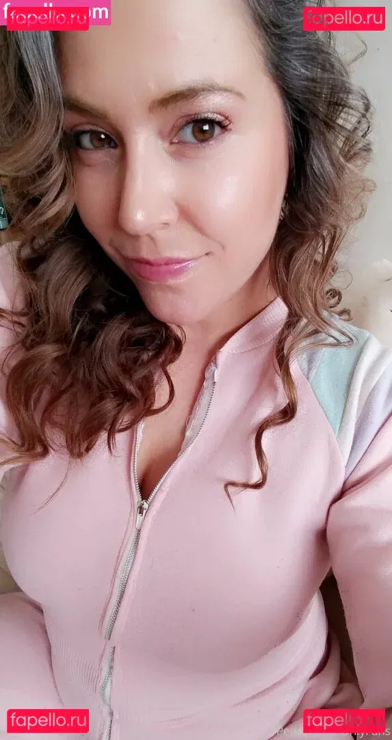 pennytrait Onlyfans Photo Gallery 