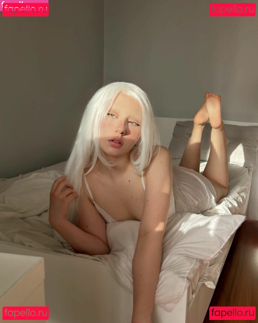 Anna / stassialovee / stassianova Onlyfans Photo Gallery 