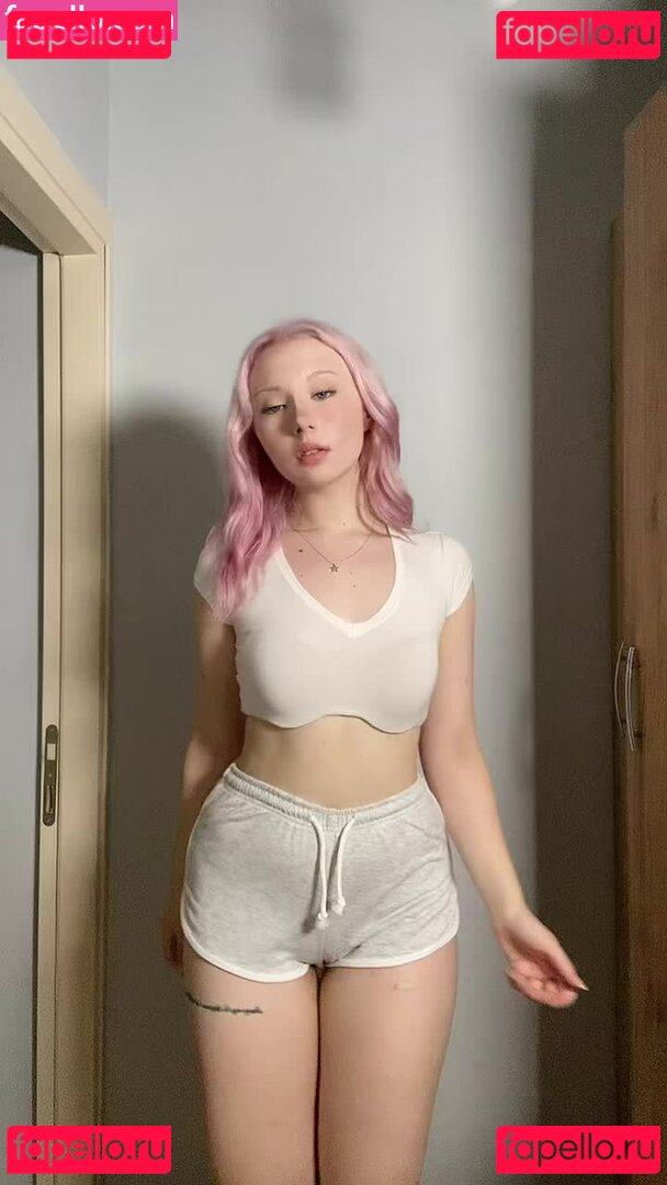 Anna / stassialovee / stassianova Onlyfans Photo Gallery 