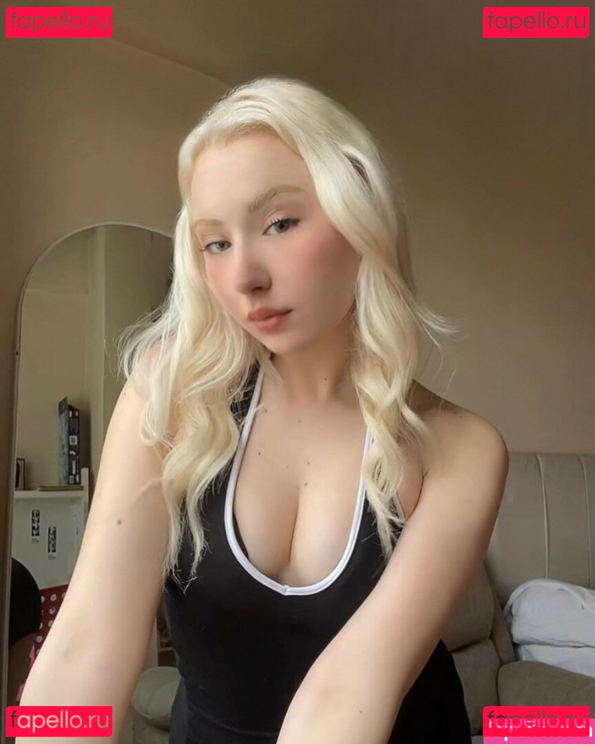 Anna / stassialovee / stassianova Onlyfans Photo Gallery 