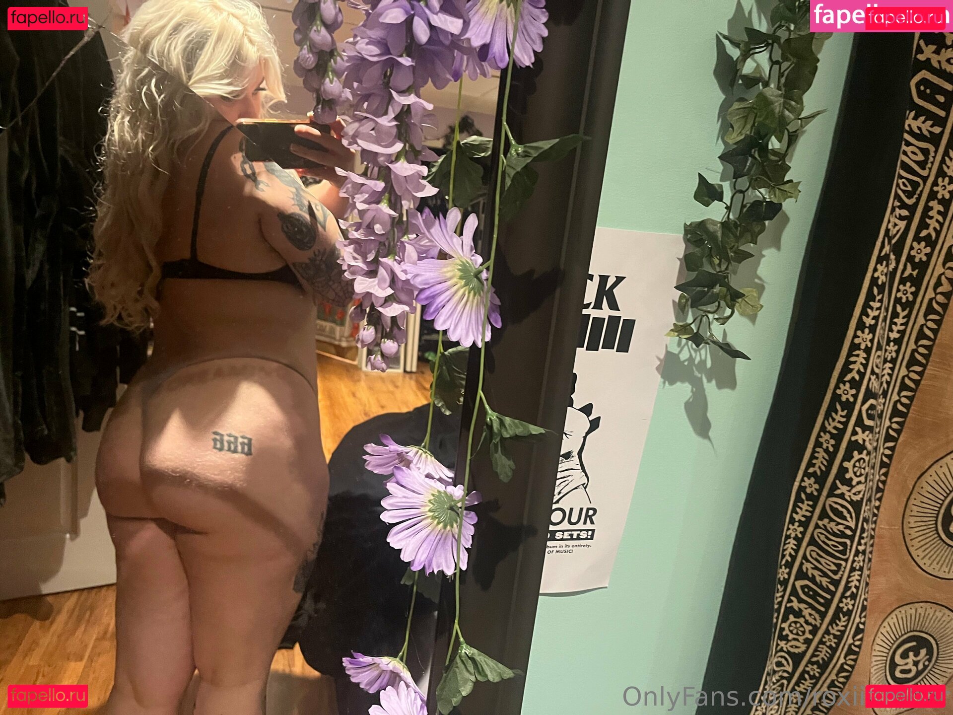 Roxi Amber / roxiiamber Onlyfans Photo Gallery 