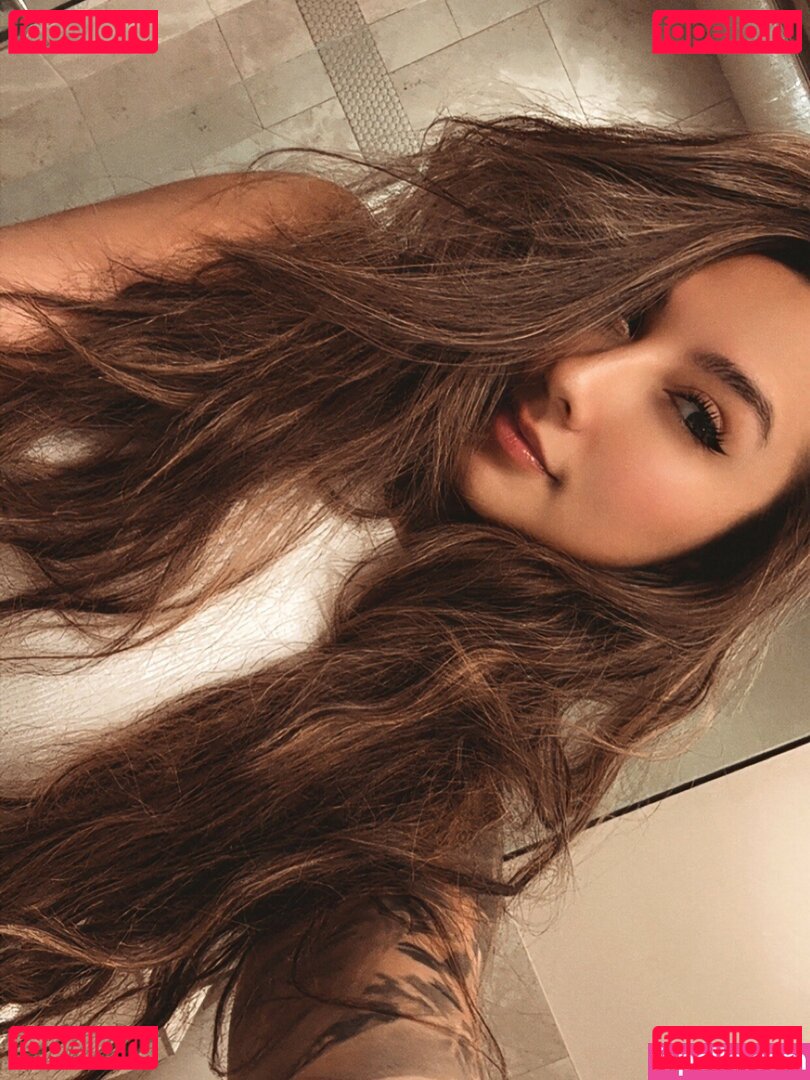 Theegoldenrose / aamariee._ Onlyfans Photo Gallery 