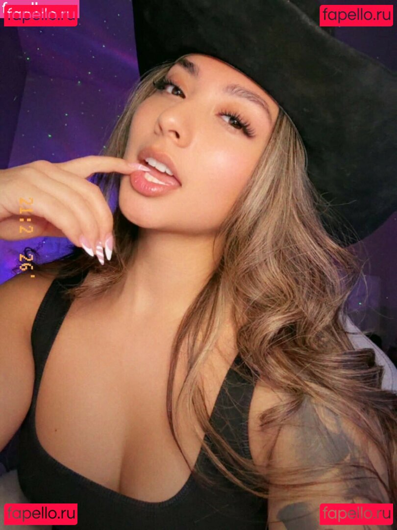 Theegoldenrose / aamariee._ Onlyfans Photo Gallery 