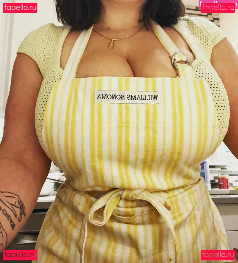 SultanaCurves Onlyfans Photo Gallery 