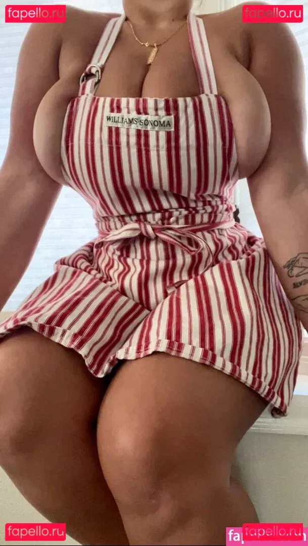 SultanaCurves Onlyfans Photo Gallery 