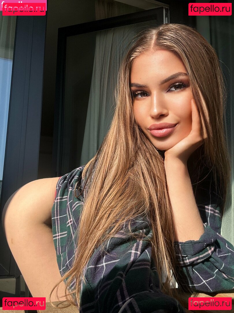 chloe_barbie / chloebarbie_ Onlyfans Photo Gallery 