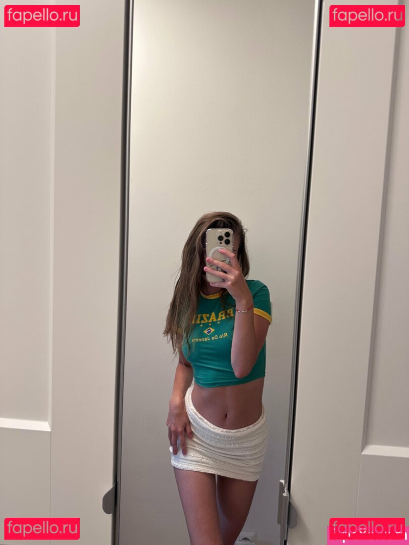 chloe_barbie / chloebarbie_ Onlyfans Photo Gallery 