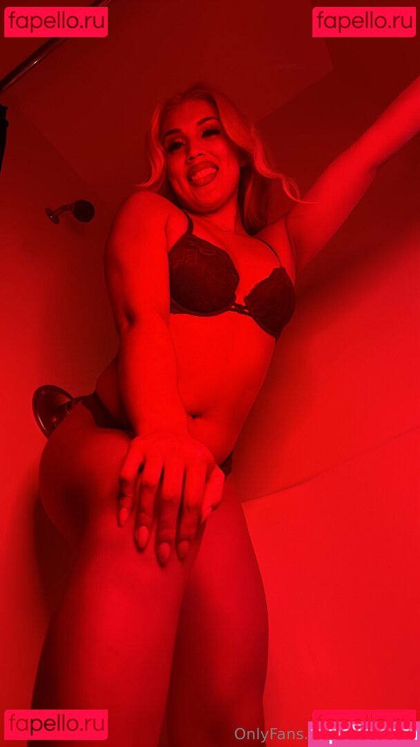 ts_aralee Onlyfans Photo Gallery 