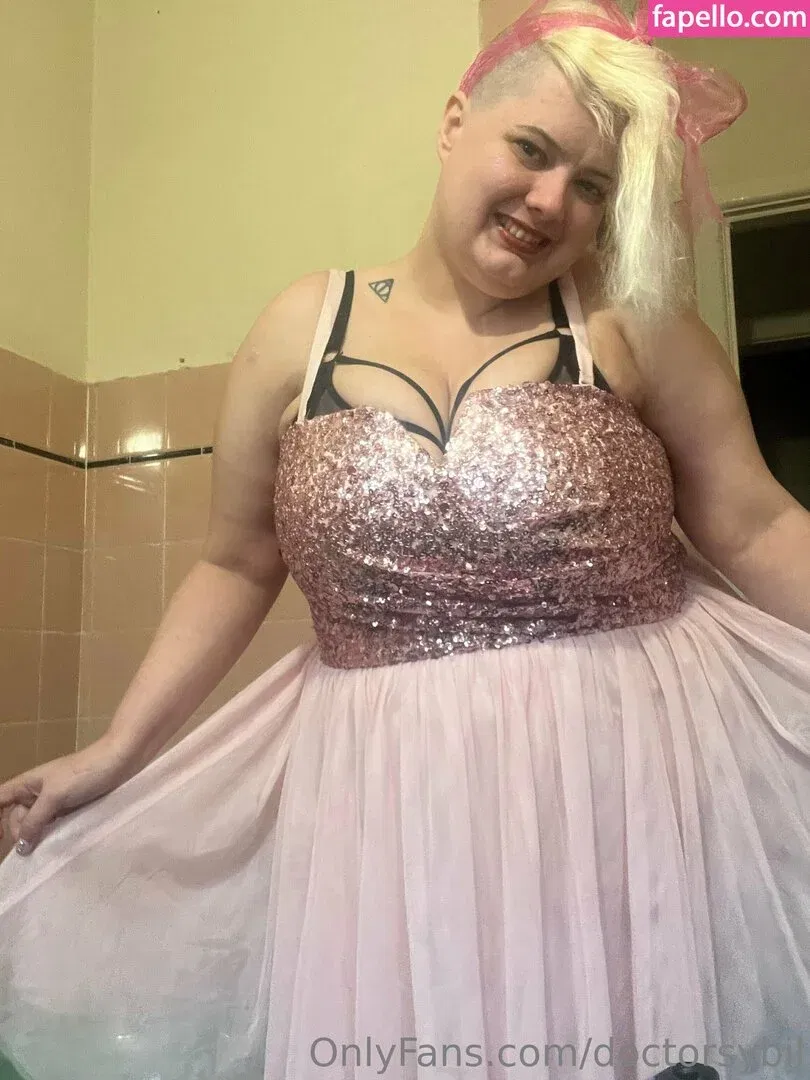 doctorsybil Onlyfans Photo Gallery 