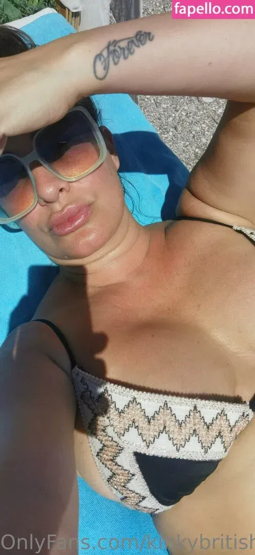 kinkybritishgoddess Onlyfans Photo Gallery 