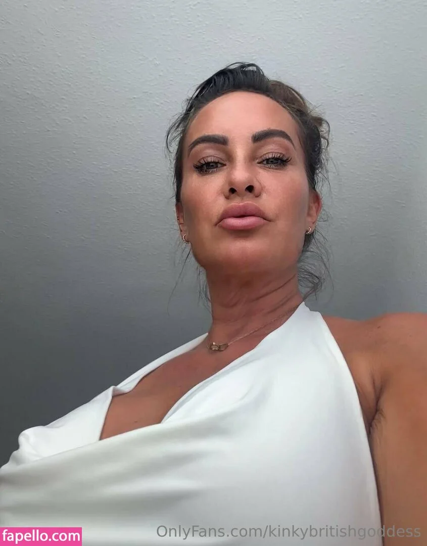 kinkybritishgoddess Onlyfans Photo Gallery 