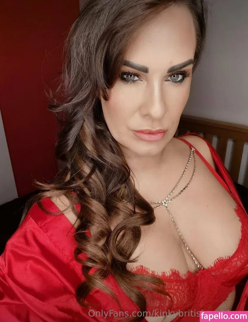 kinkybritishgoddess Onlyfans Photo Gallery 