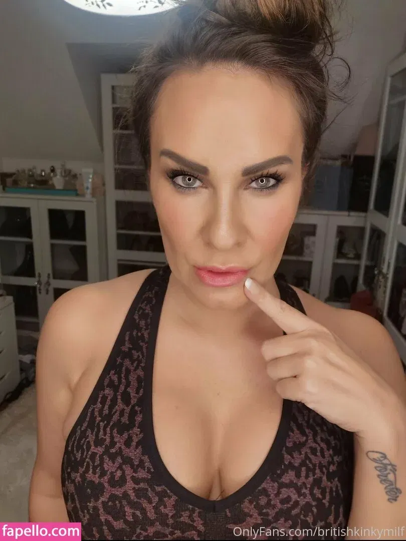 kinkybritishgoddess Onlyfans Photo Gallery 