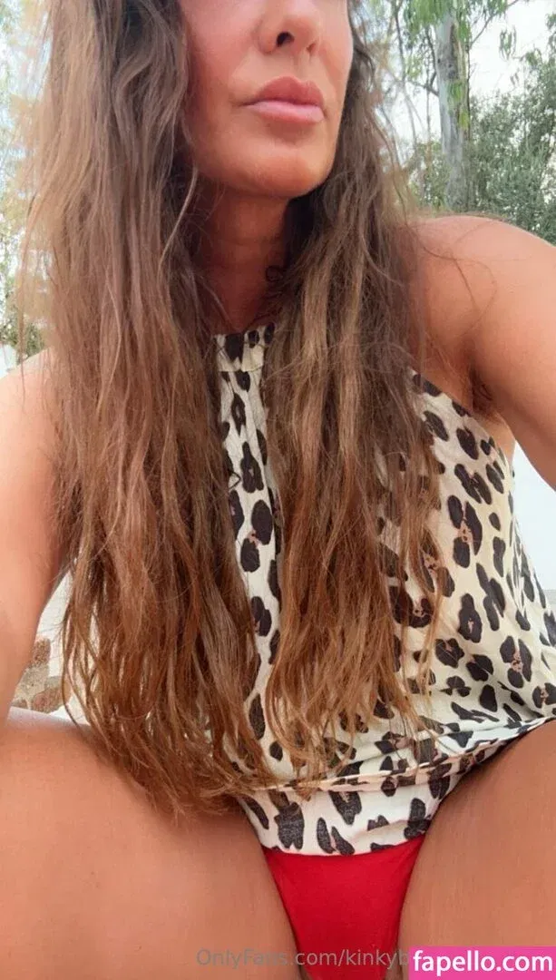 kinkybritishgoddess Onlyfans Photo Gallery 