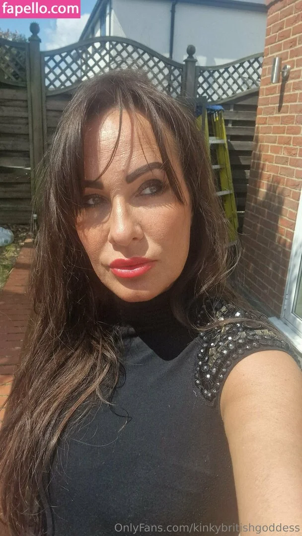 kinkybritishgoddess Onlyfans Photo Gallery 