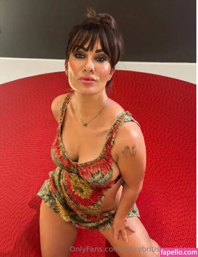 kinkybritishgoddess Onlyfans Photo Gallery 