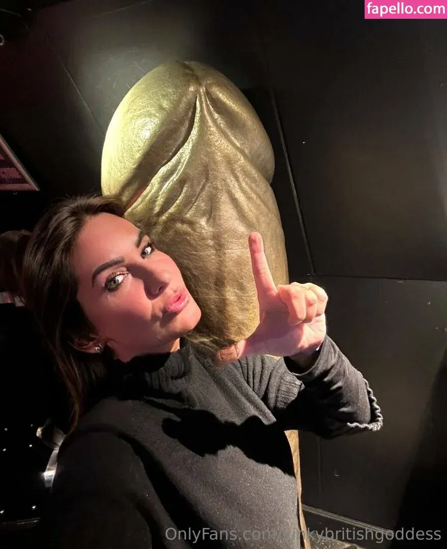 kinkybritishgoddess Onlyfans Photo Gallery 