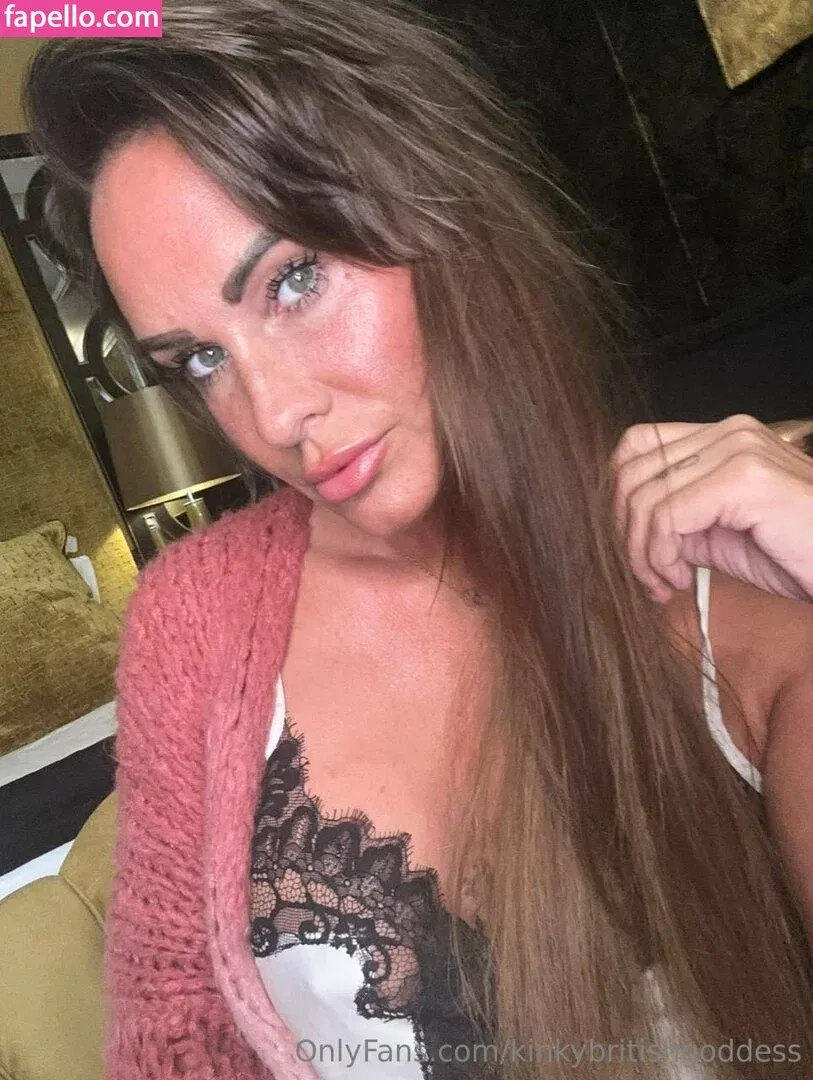 kinkybritishgoddess Onlyfans Photo Gallery 