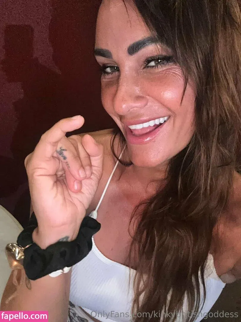 kinkybritishgoddess Onlyfans Photo Gallery 