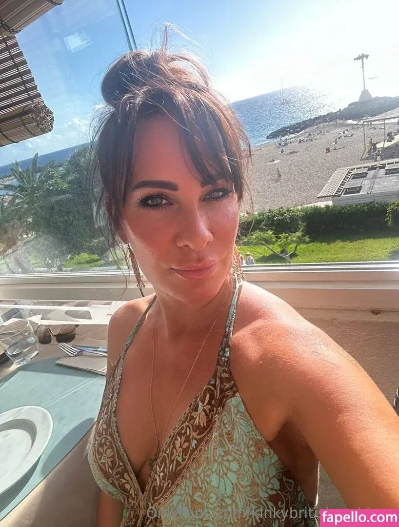 kinkybritishgoddess Onlyfans Photo Gallery 