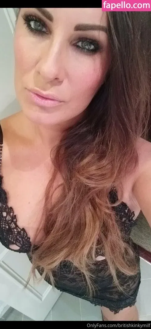 kinkybritishgoddess Onlyfans Photo Gallery 